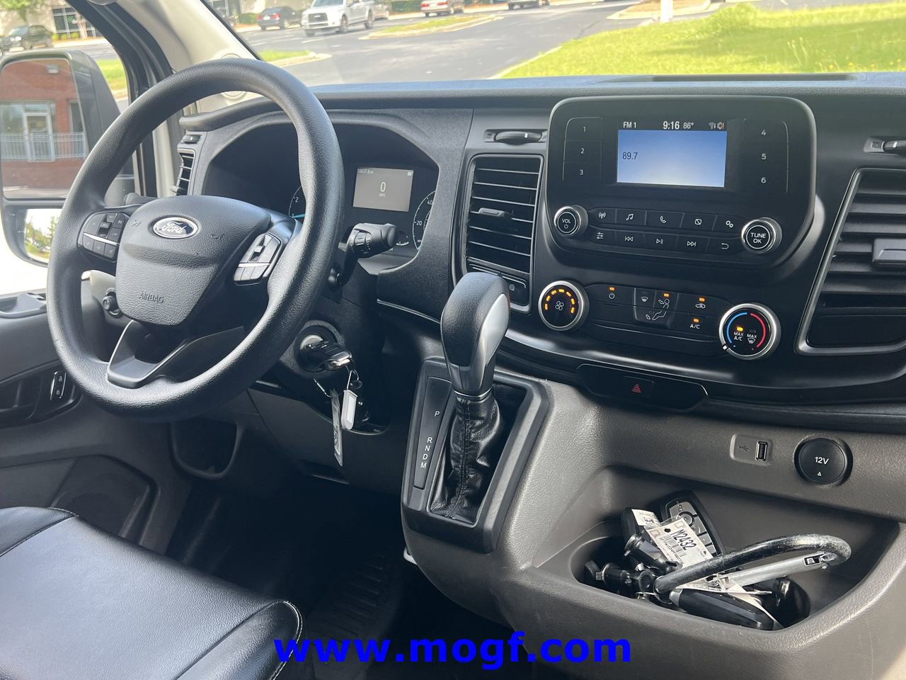 Used 2025 Ford Transit 250 148 High Roof RWD image 6