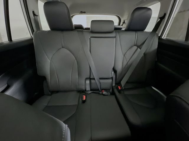 New 2026 Toyota Grand Highlander FWD image 29