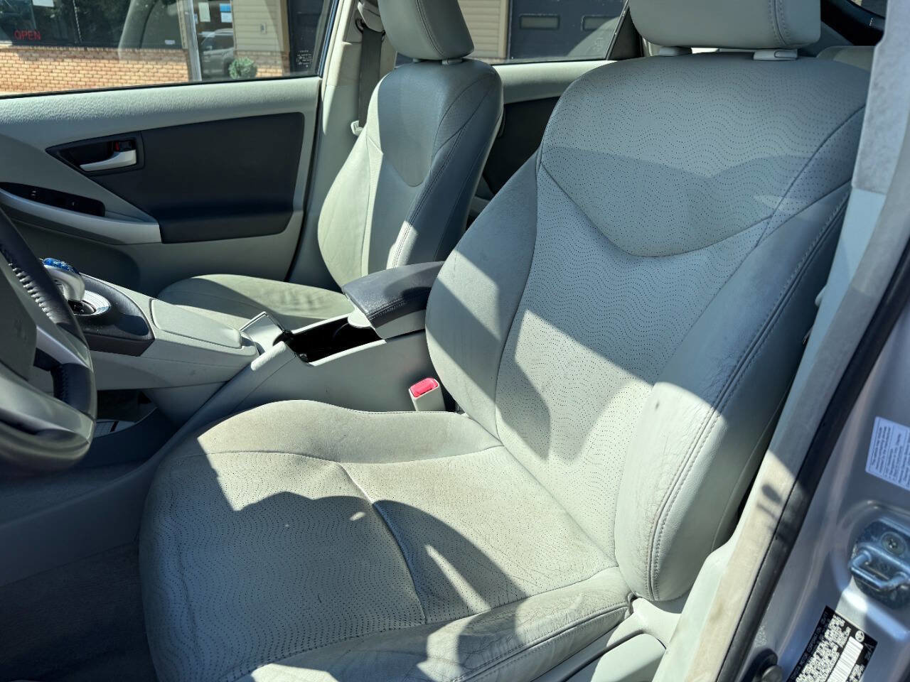 Used 2011 Toyota Prius Four w/ Navigation Pkg image 9