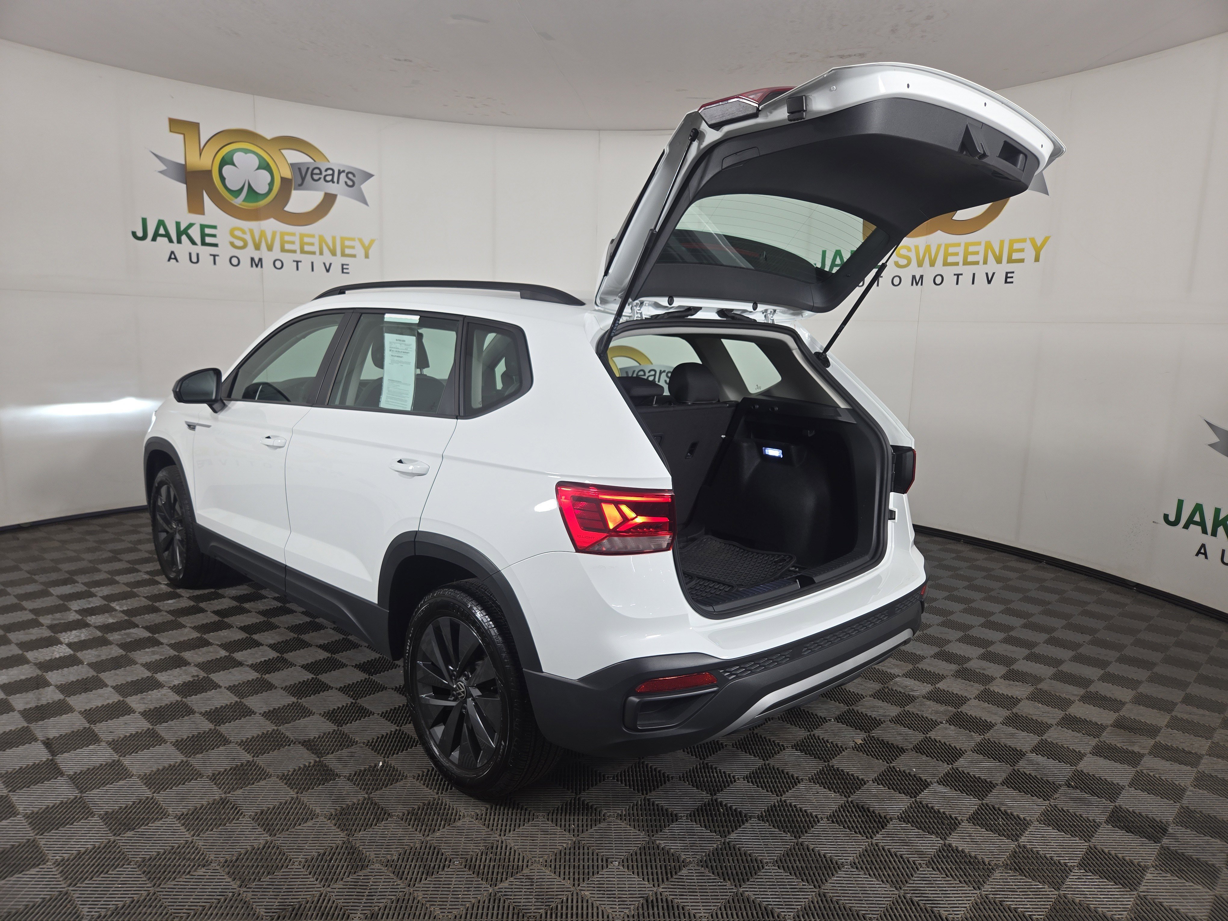 Used 2024 Volkswagen Taos S image 30