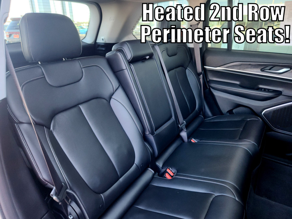 Used 2022 Jeep Grand Cherokee Limited AWD/4WD image 47