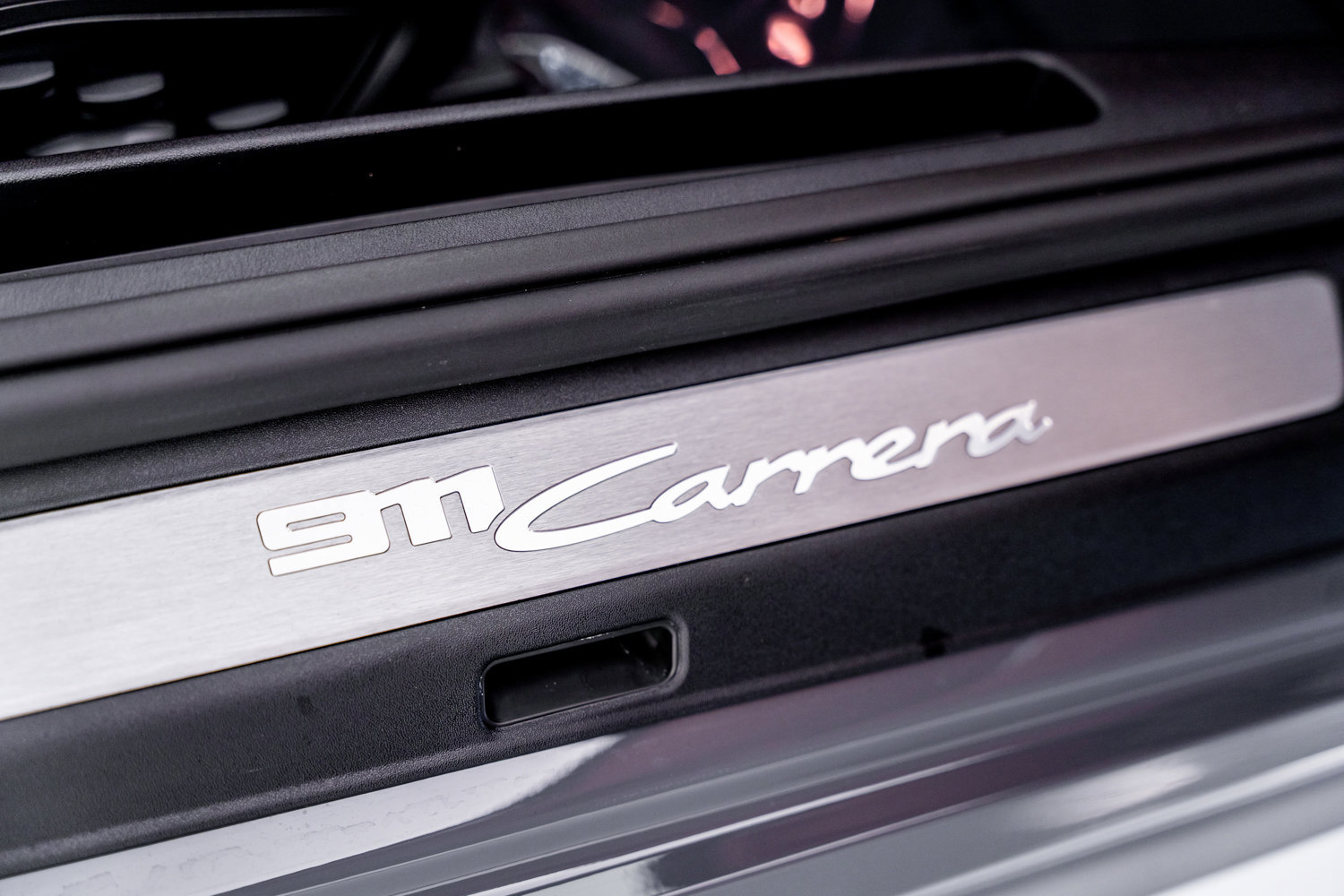 Used 2025 Porsche 911 Carrera image 40