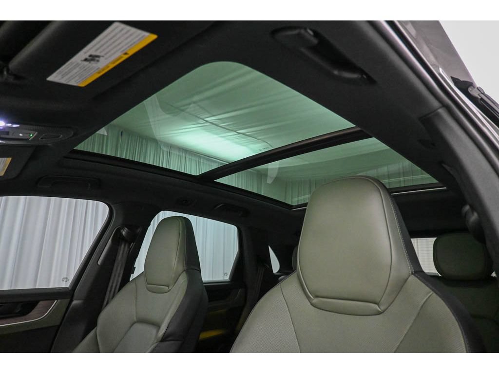 Used 2024 Porsche Cayenne S AWD/4WD image 44
