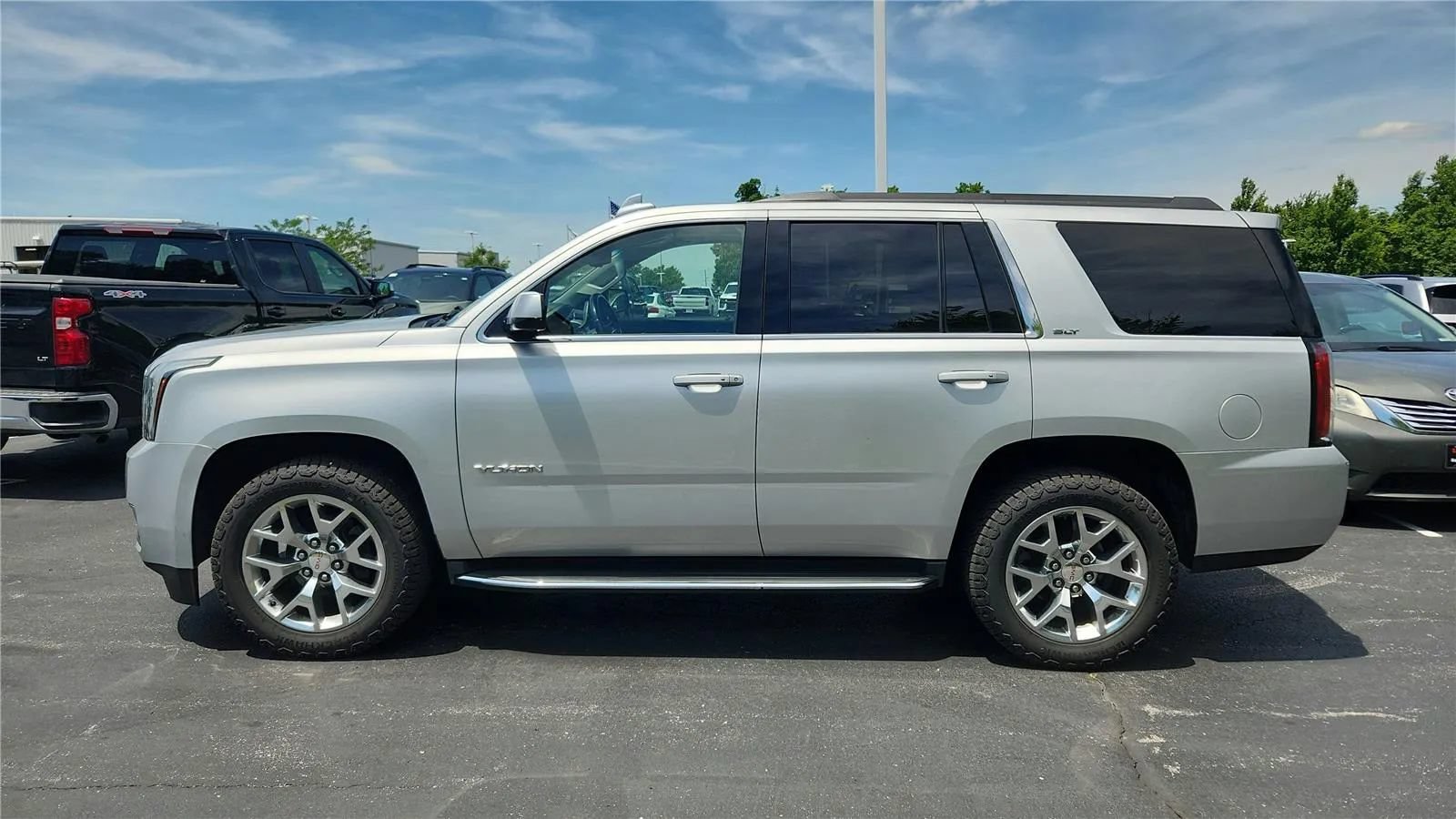Used 2016 GMC Yukon SLT w/ Open Road Package AWD/4WD image 5