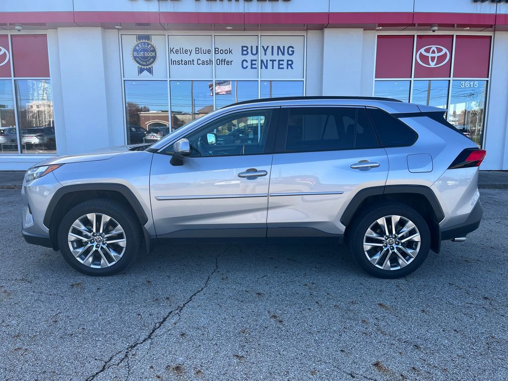 Certified 2022 Toyota RAV4 XLE Premium image 33