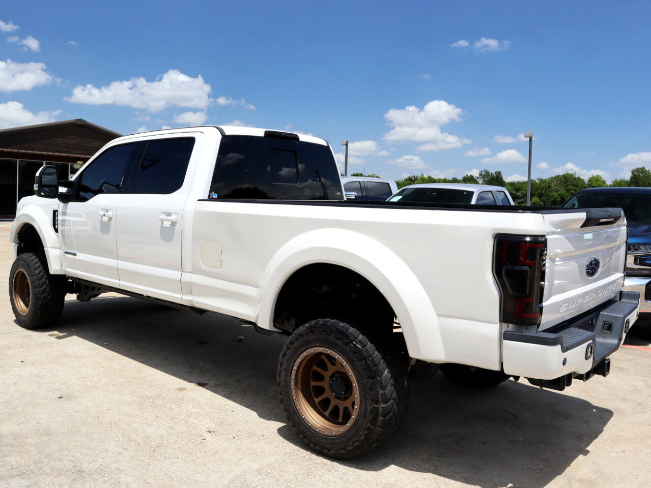 Used 2017 Ford F350 Lariat w/ Lariat Ultimate Package image 3