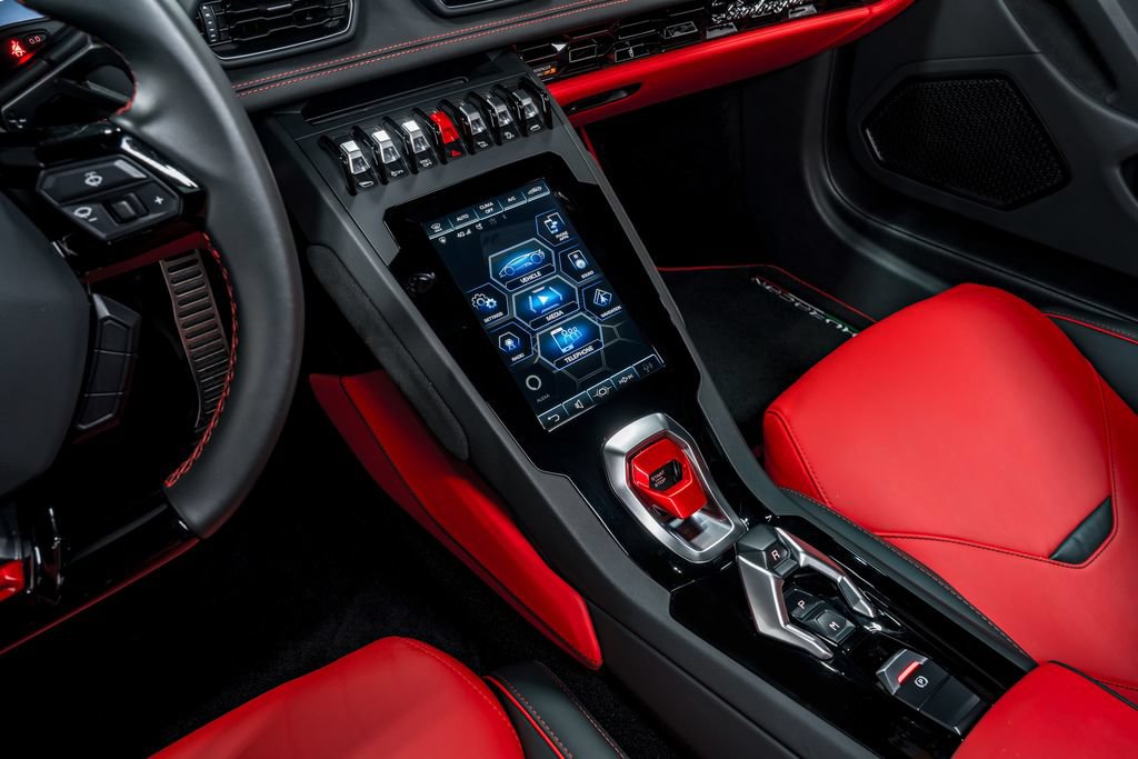 Used 2021 Lamborghini Huracan EVO RWD image 23