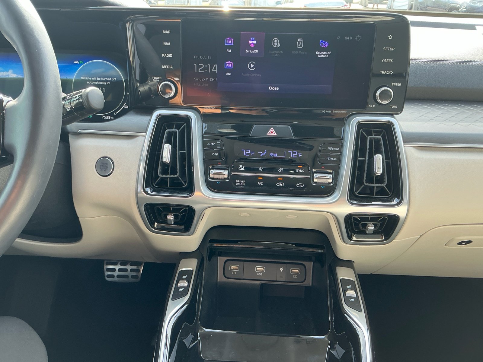 Used 2024 Kia Sorento SX Prestige image 12