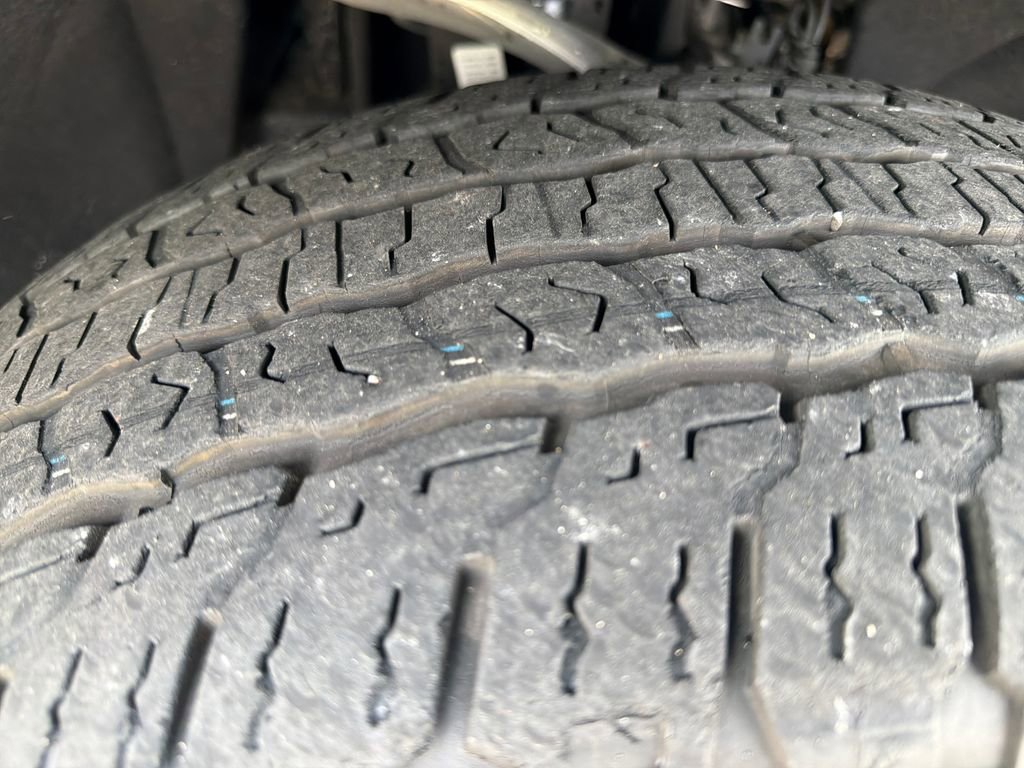 Used 2024 Chevrolet Tahoe Z71 w/ Luxury Package image 28