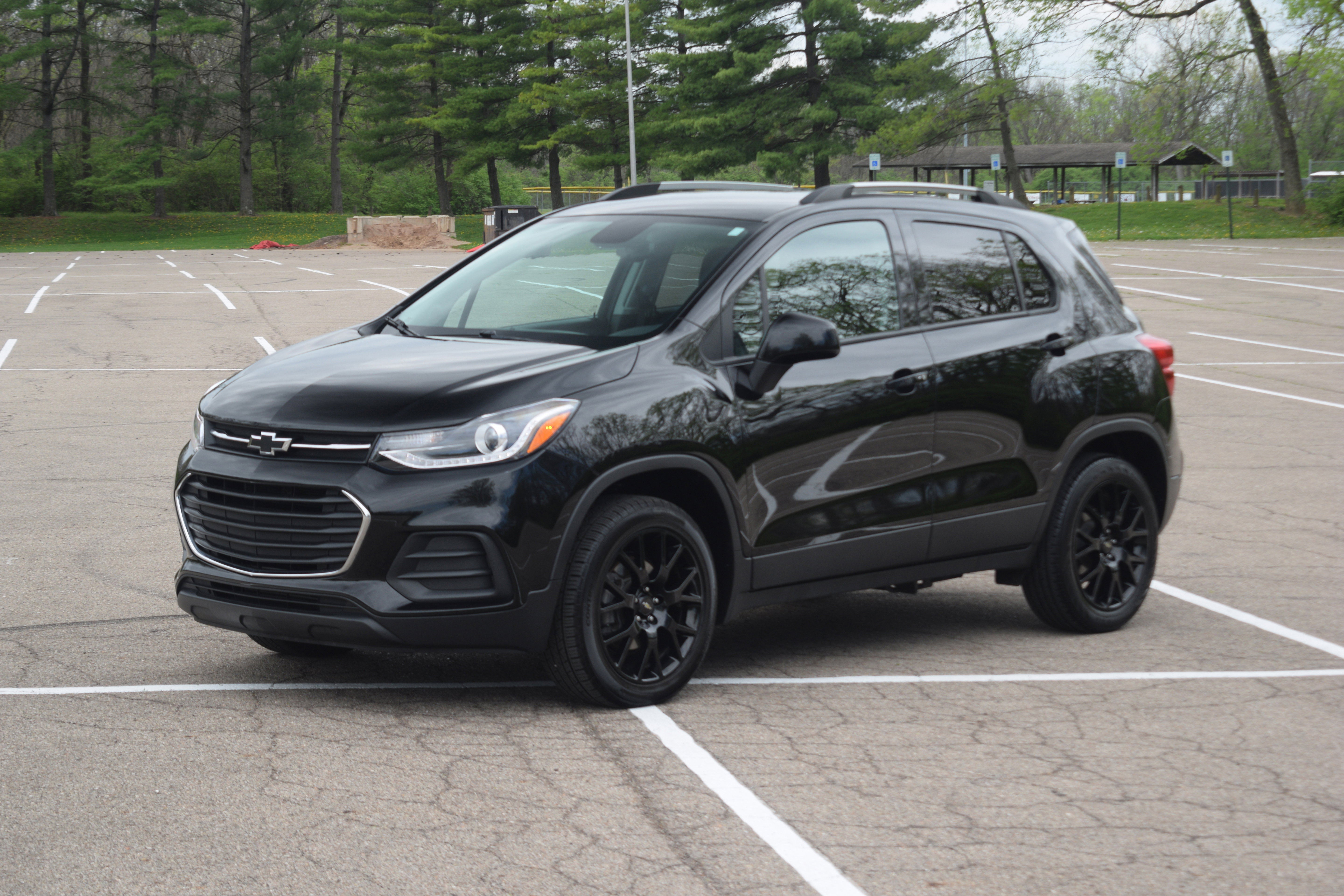 Used 2022 Chevrolet Trax LT w/ Midnight Edition image 21