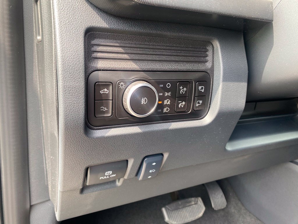 New 2026 Ford F350 Platinum AWD/4WD image 17