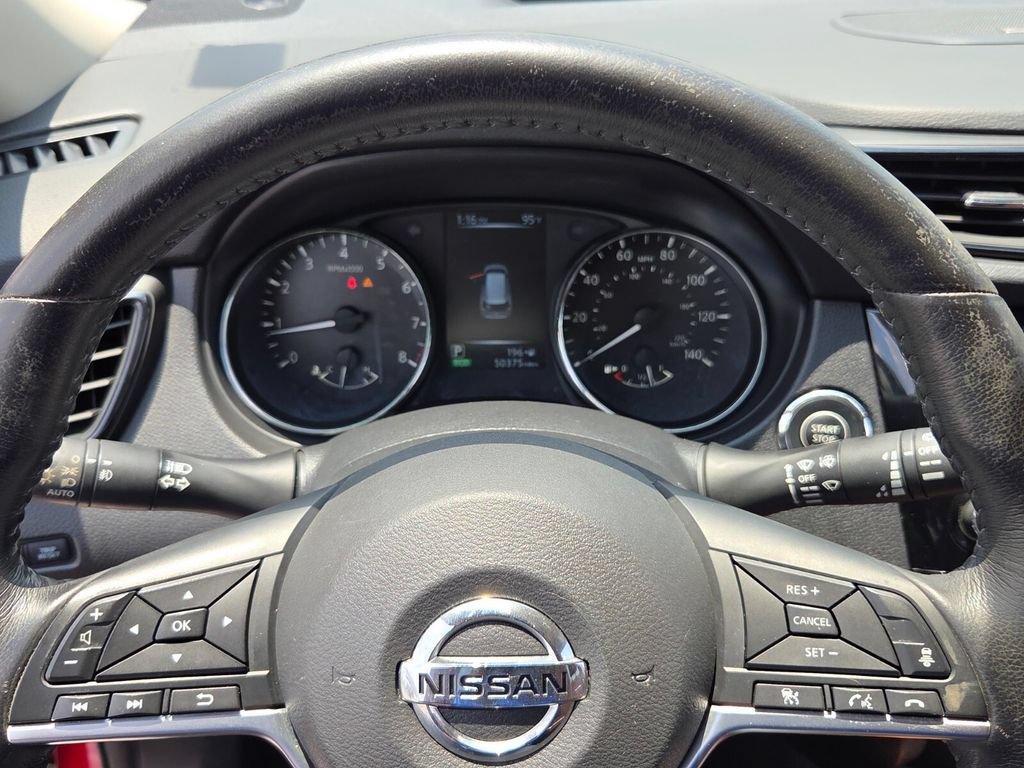 Used 2017 Nissan Rogue SL w/ SL Premium Package FWD image 22