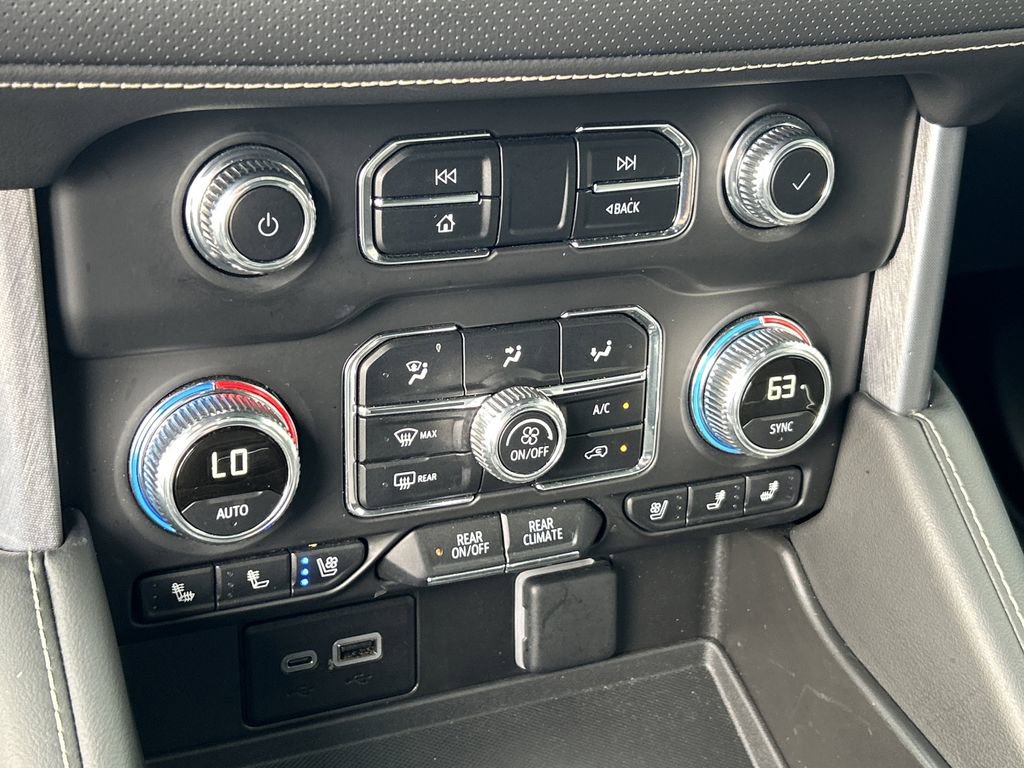 Certified 2024 GMC Yukon XL SLT w/ SLT Luxury Package image 26