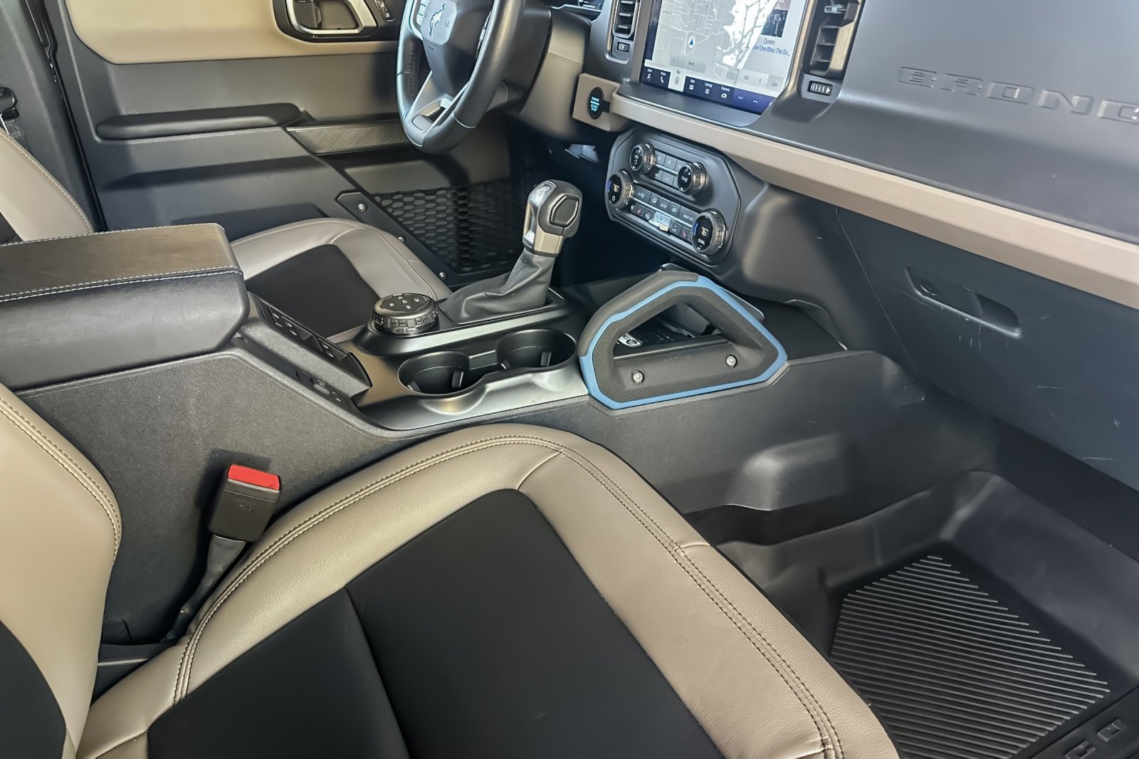 Used 2024 Ford Bronco Wildtrak image 16