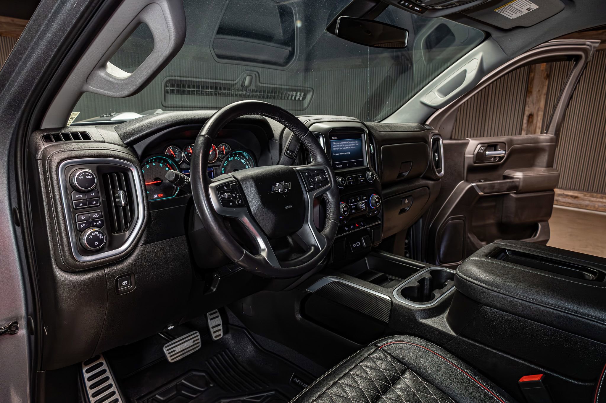 Used 2022 Chevrolet Silverado 1500 RST AWD/4WD image 12