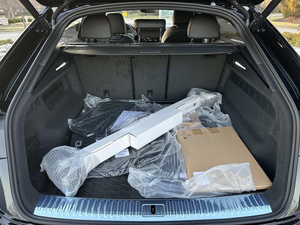 New 2026 Audi Q8 Premium Plus image 9