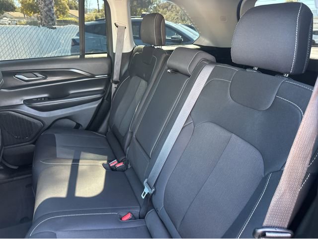 Used 2024 Jeep Grand Cherokee Laredo X w/ Trailer Tow Package image 16