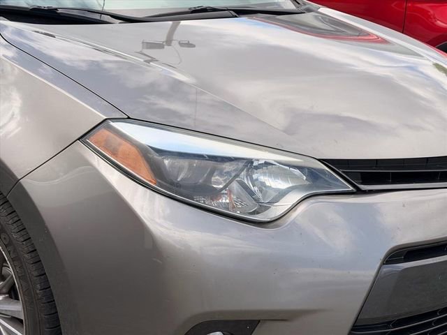 Used 2015 Toyota Corolla LE FWD image 21