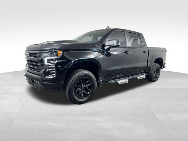 Used 2022 Chevrolet Silverado 1500 LT Trail Boss w/ LT Trail Boss Premium Package AWD/4WD image 2