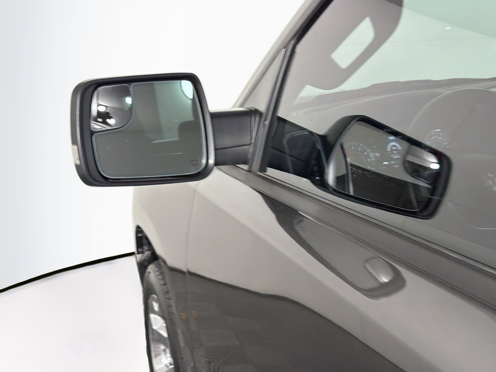 Used 2022 RAM 1500 Lone Star AWD/4WD image 16