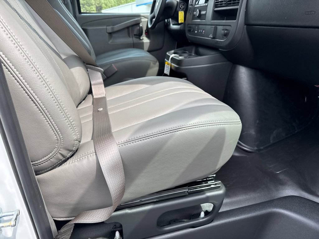 New 2025 Chevrolet Express 3500 w/ Driver Convenience Package RWD image 14