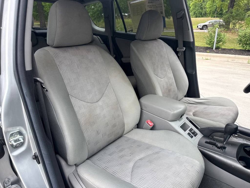 Used 2011 Toyota RAV4 2WD w/ Base L4 Extra Value Pkg image 33