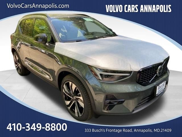New 2026 Volvo XC40 B5 Ultra w/ Protection Package Premier