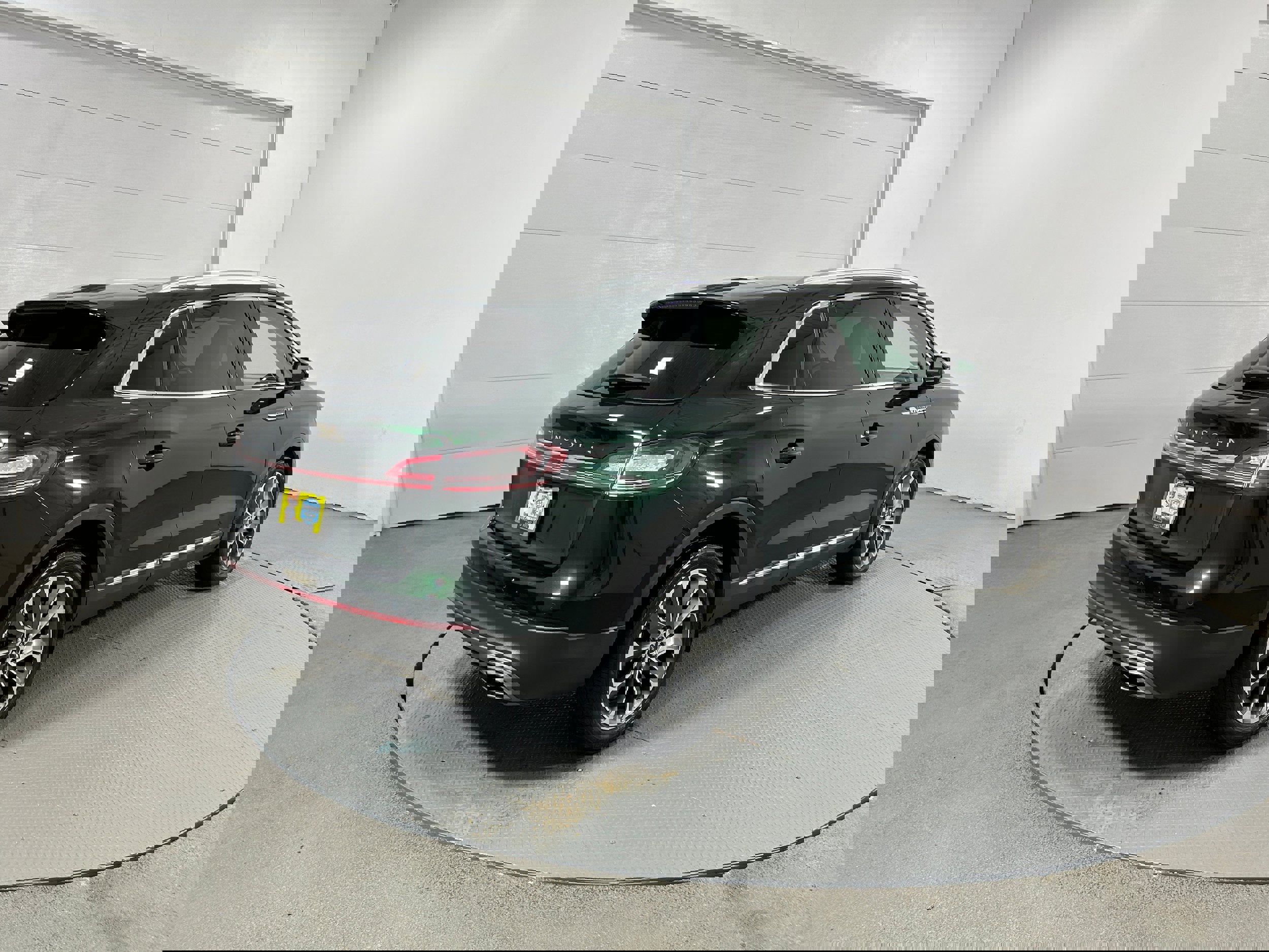 Used 2021 Lincoln Nautilus Reserve image 34