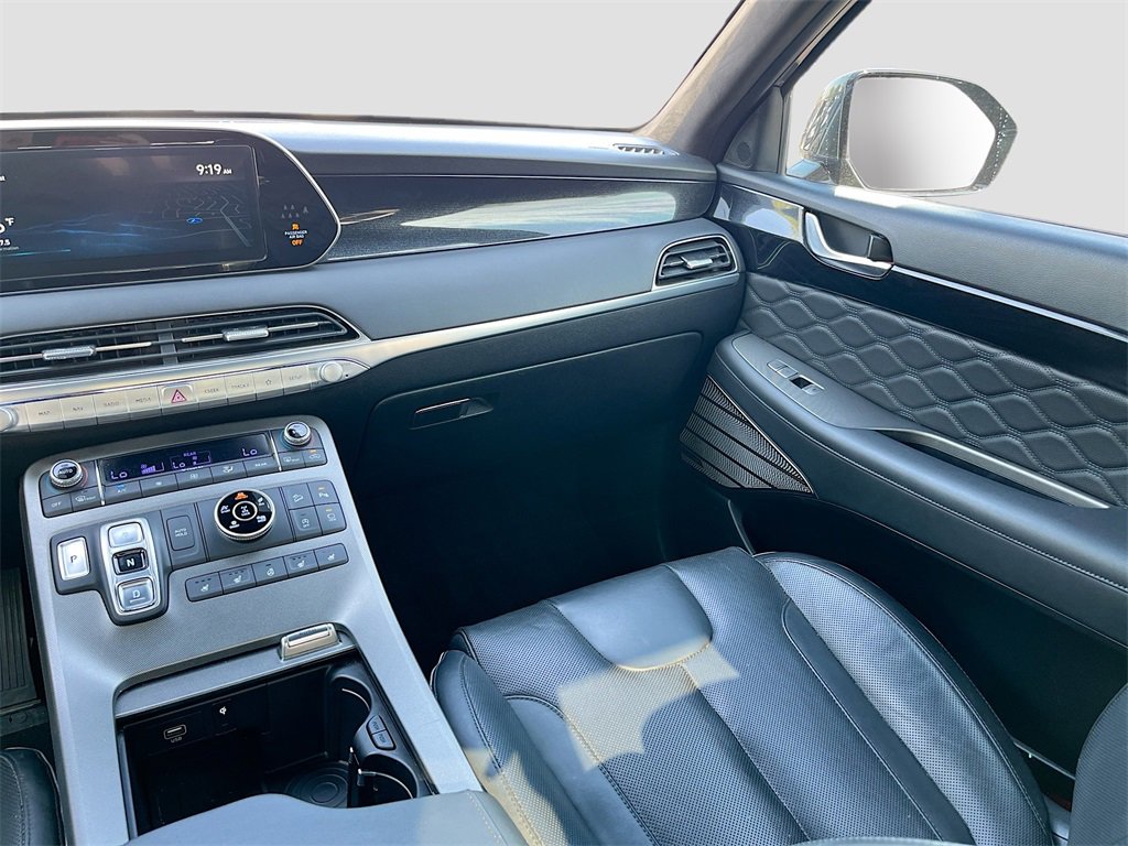 Used 2022 Hyundai Palisade Calligraphy image 25