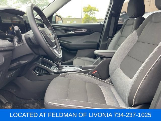 Used 2025 Chevrolet TrailBlazer LT w/ Convenience Package FWD image 6