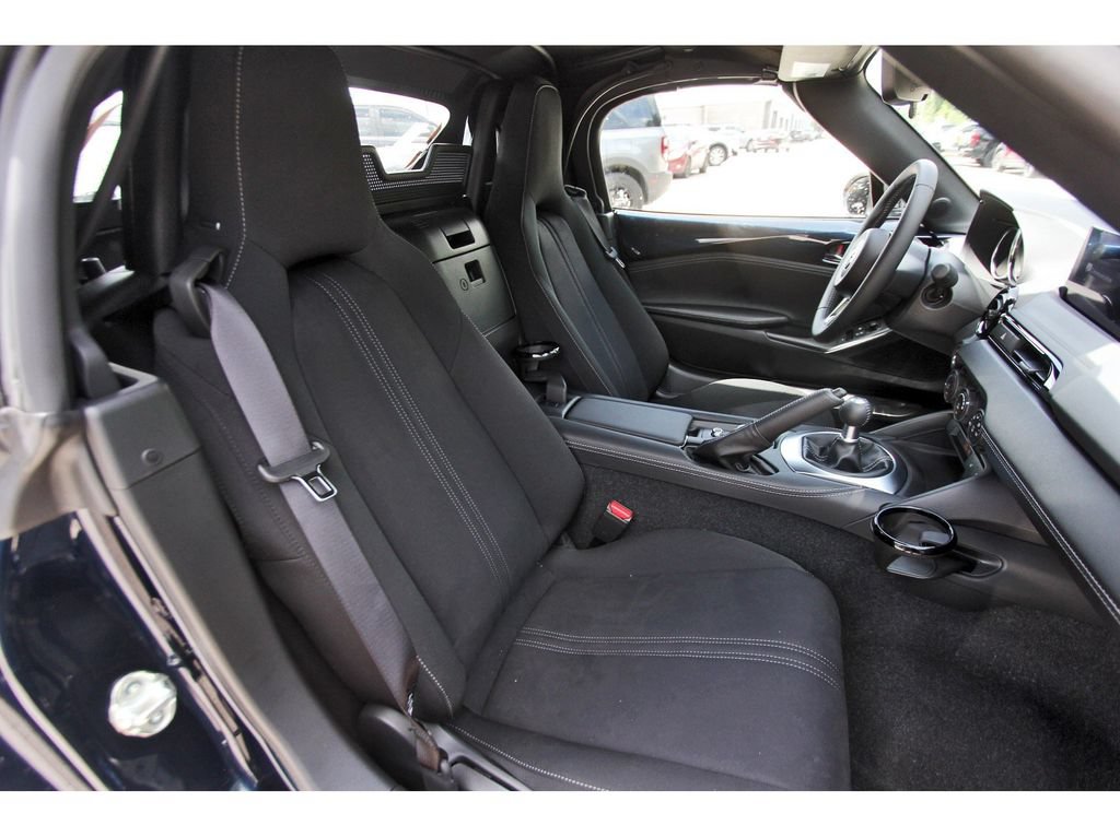 New 2026 MAZDA MX-5 Miata Club w/ Interior Package RWD image 9