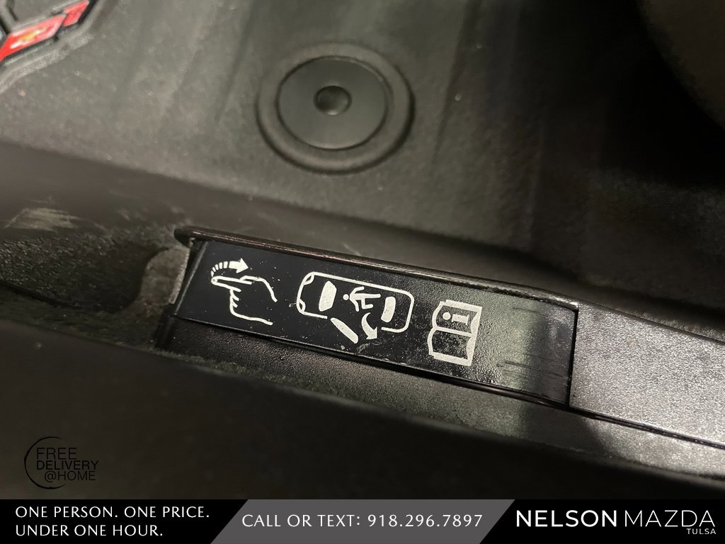 Used 2023 Chevrolet Corvette Stingray Preferred Cpe w/ Z51 Performance Package image 19