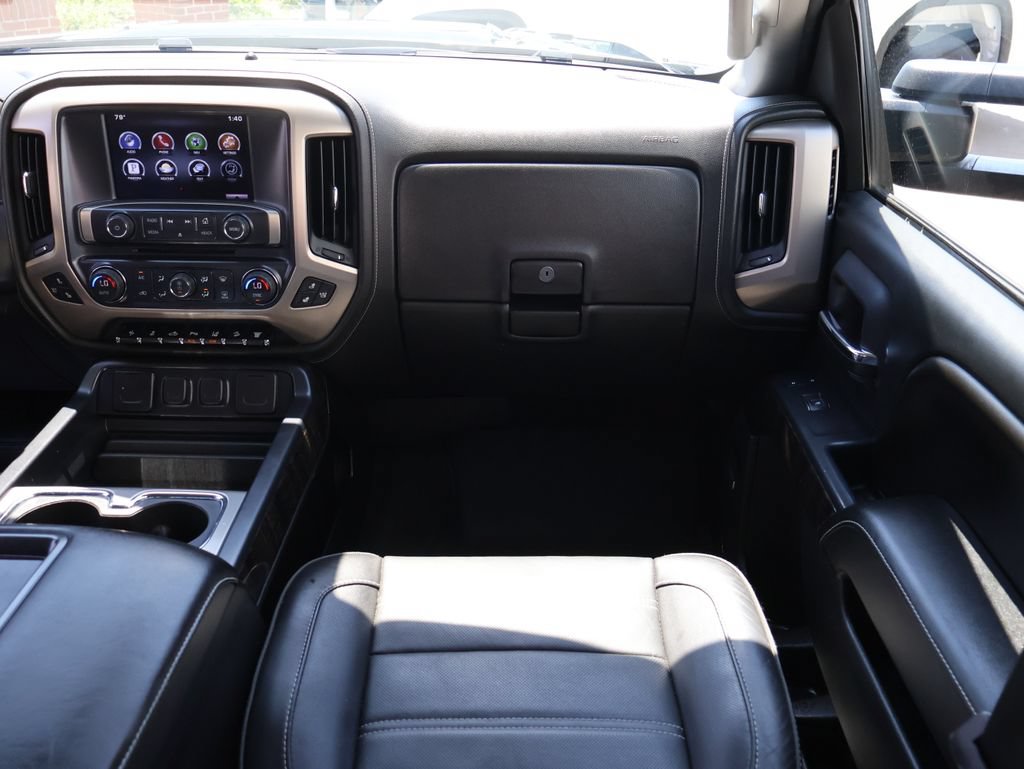 Used 2015 GMC Sierra 2500 Denali w/ Duramax Plus Package AWD/4WD image 12