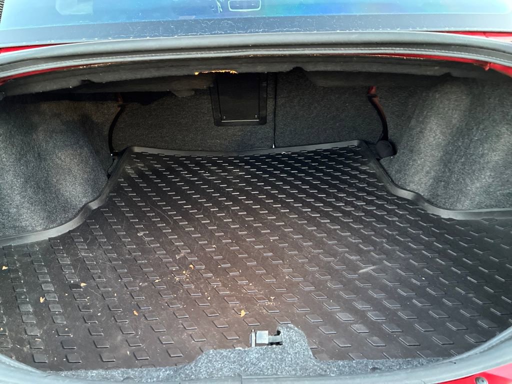 Used 2013 Dodge Avenger SE image 21