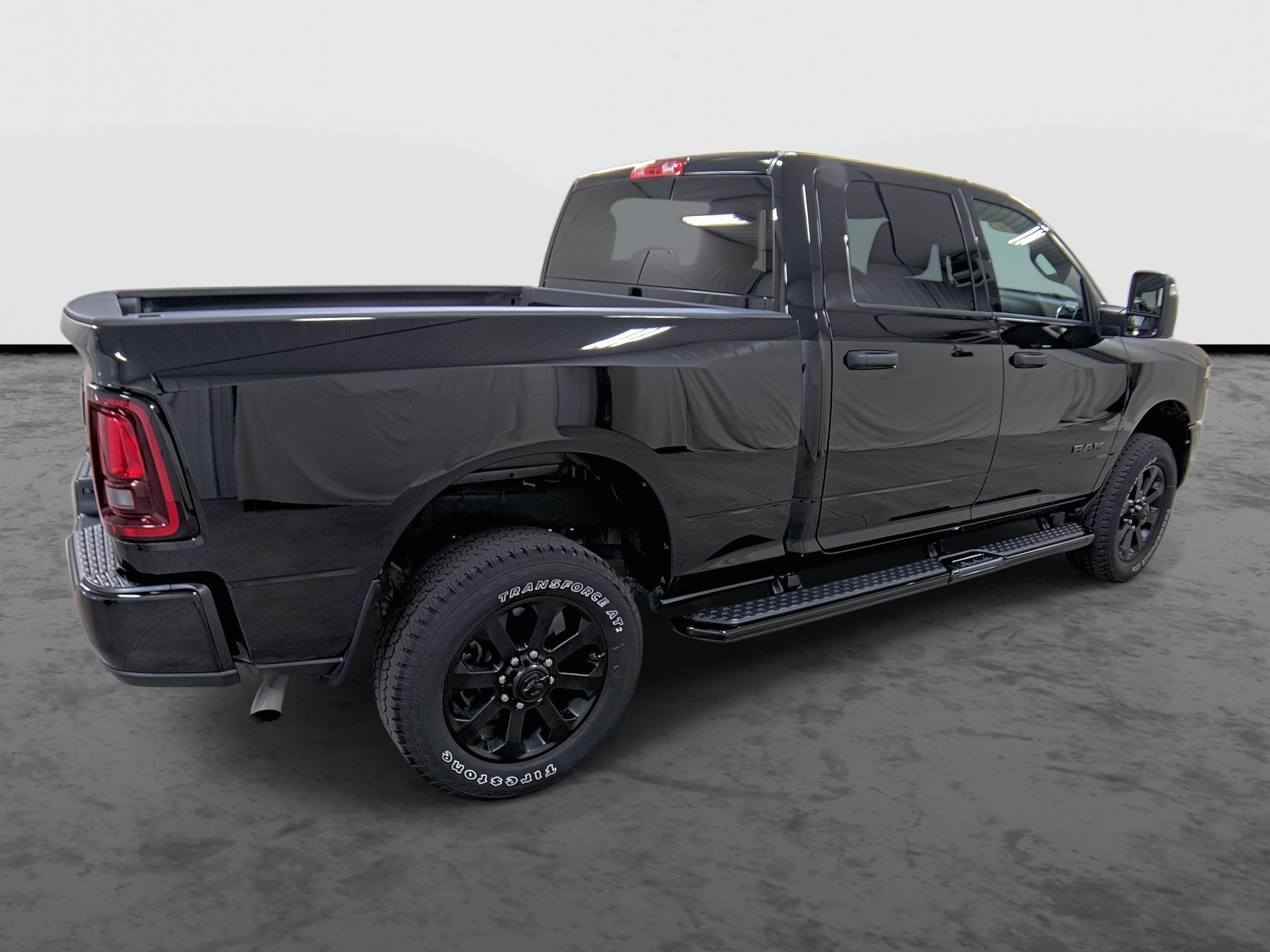 Used 2026 RAM 2500 Big Horn AWD/4WD image 4