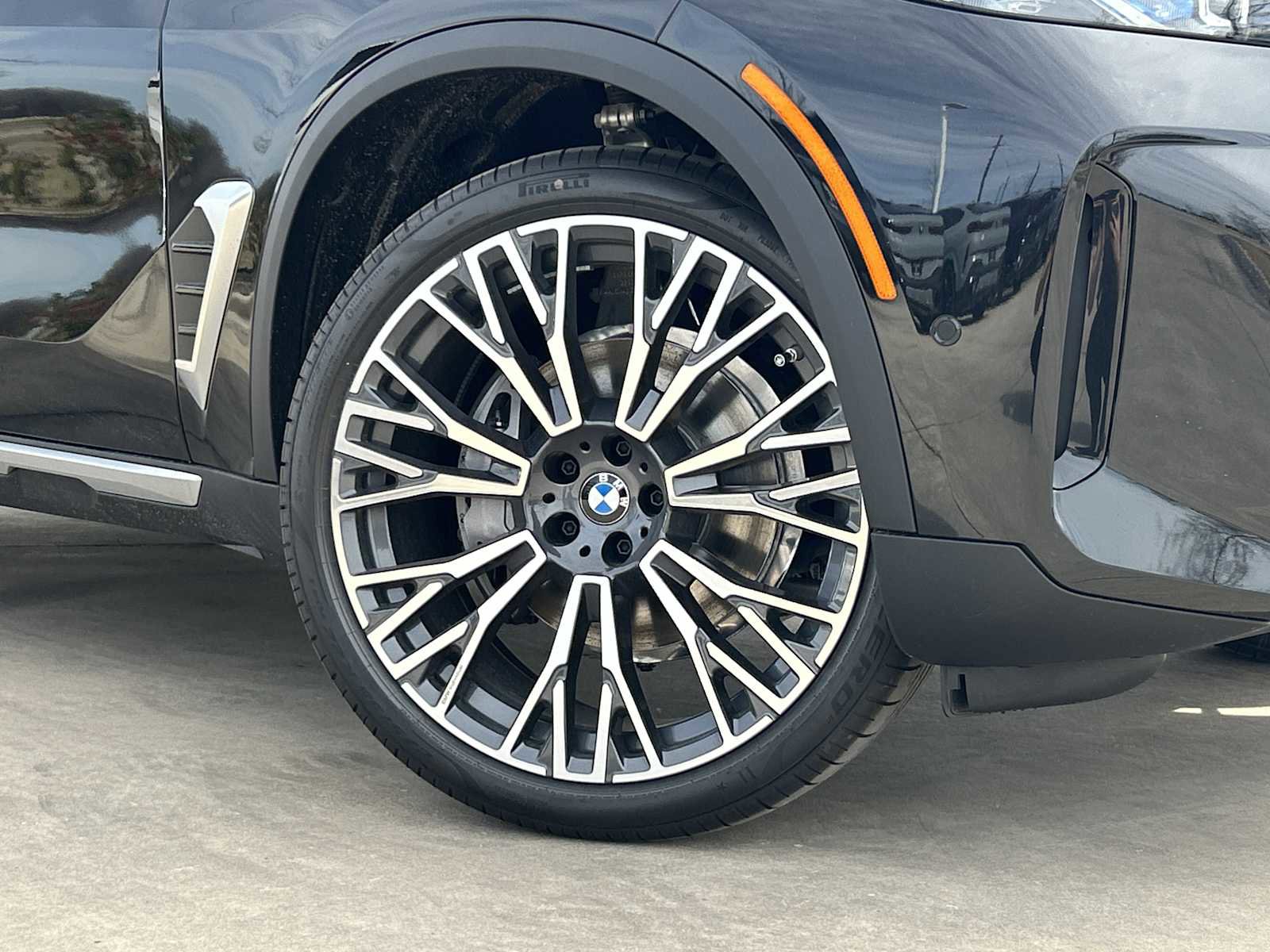 New 2026 BMW X5 xDrive40i w/ Executive Package image 6