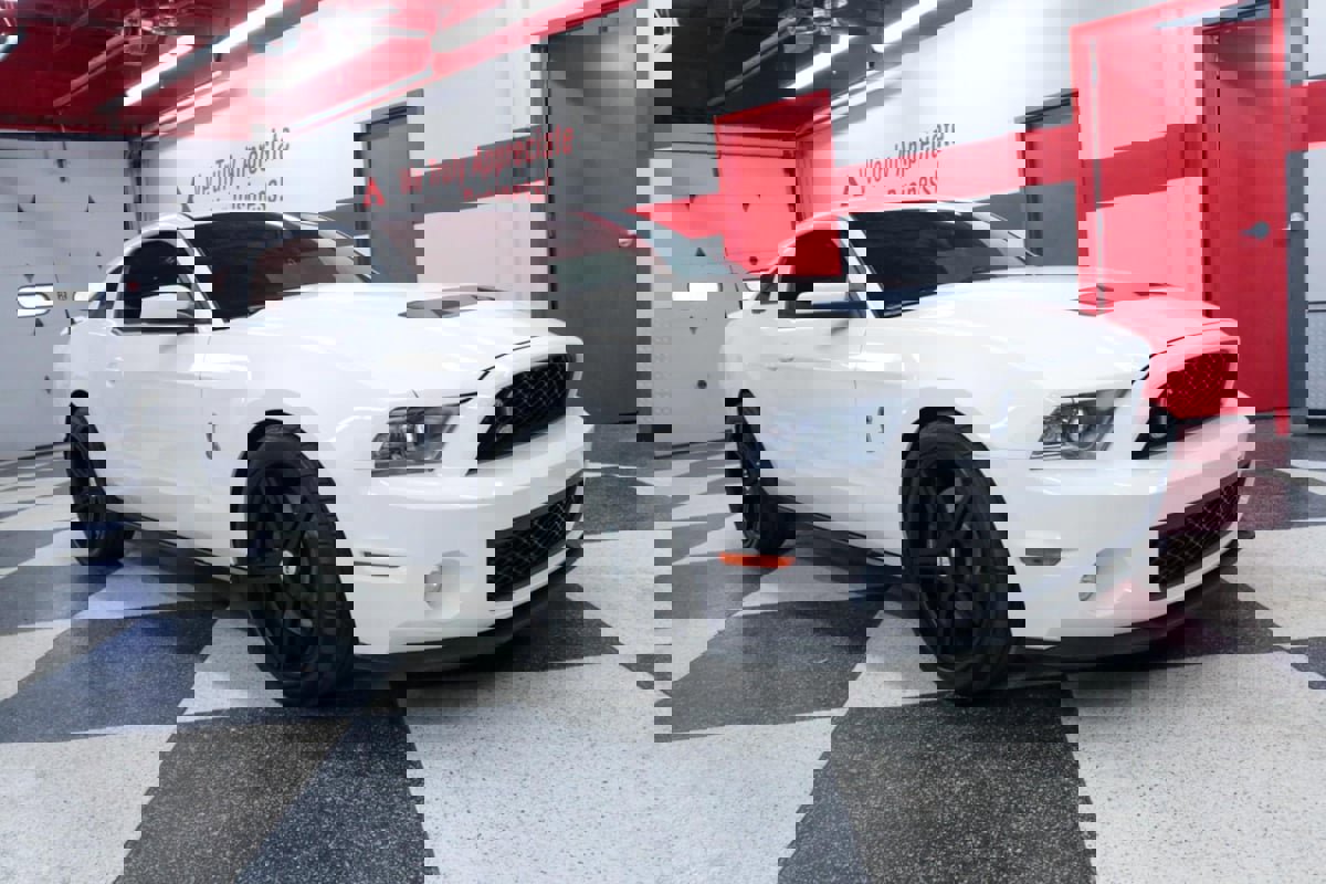 Used 2012 Ford Mustang Shelby GT500 w/ Electronics Pkg image 2