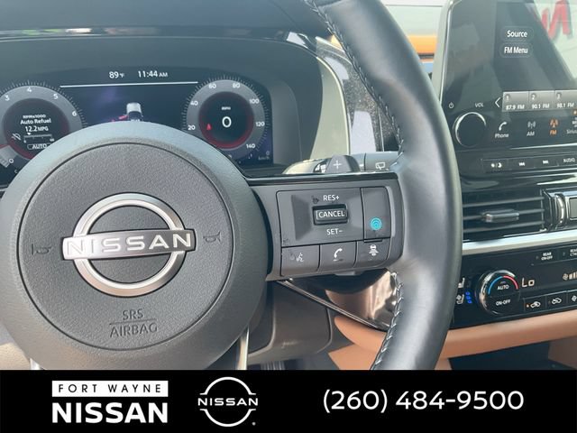 Certified 2025 Nissan Pathfinder Platinum w/ Cargo Package AWD/4WD image 25