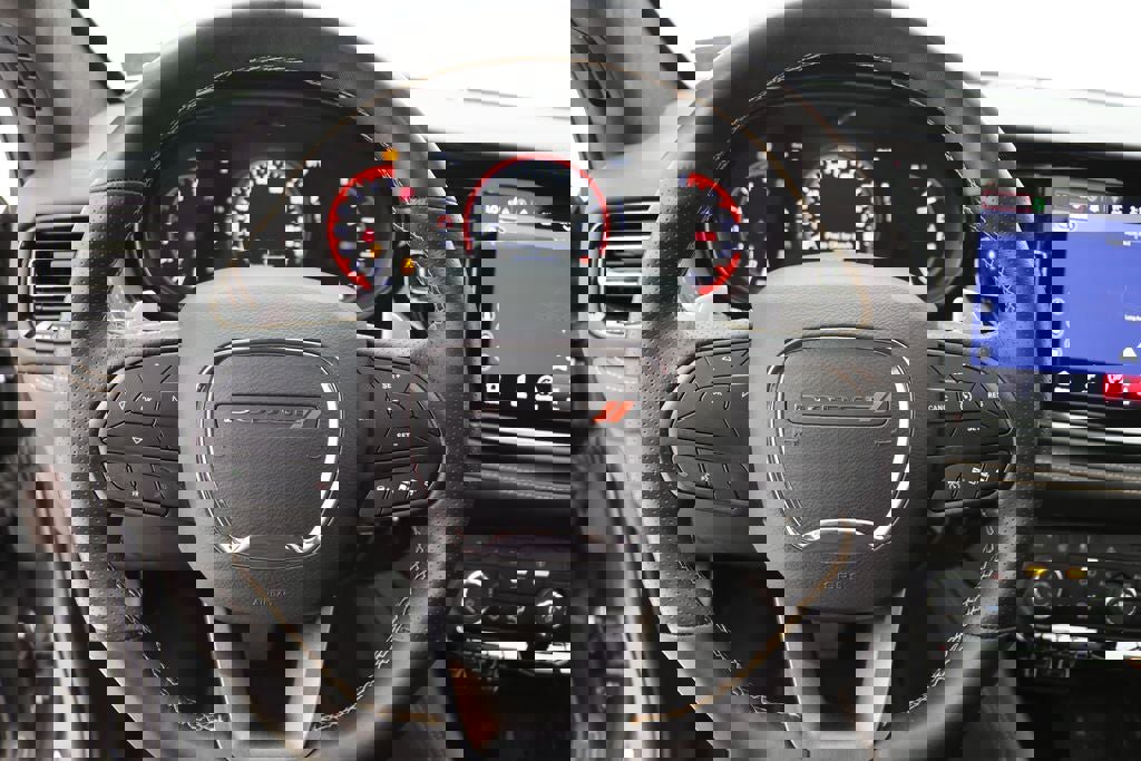 Used 2025 Dodge Durango R/T image 22