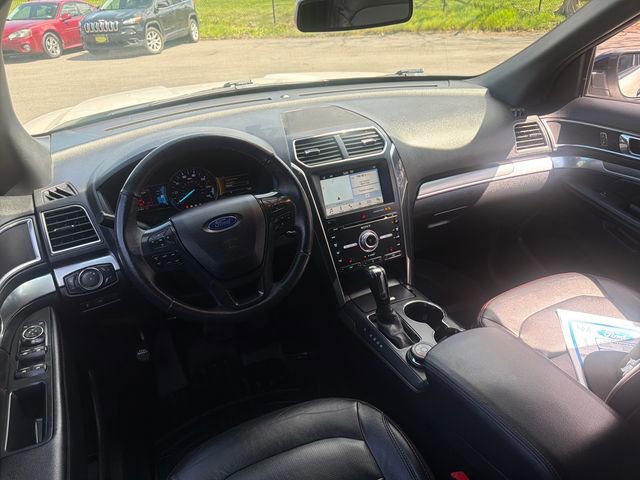 Used 2018 Ford Explorer Sport AWD/4WD image 27