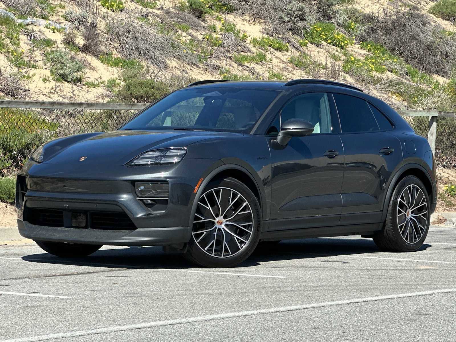 New 2026 Porsche Macan Electric RWD image 1