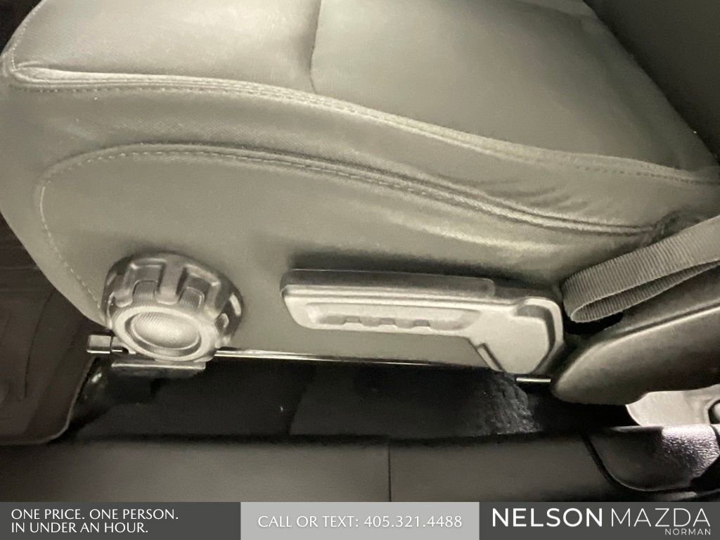 Used 2019 Jeep Wrangler Unlimited Sahara w/ Safety Group image 24