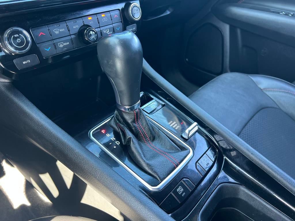 Used 2023 Jeep Compass Trailhawk image 20