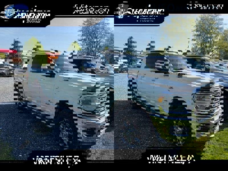 Used 2022 RAM 3500 Laramie AWD/4WD image 1