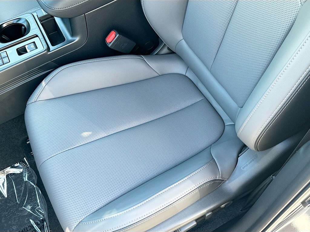 New 2026 Subaru Outback Limited AWD/4WD image 18