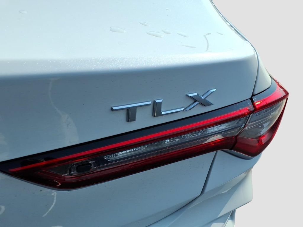 Used 2022 Acura TLX w/ Technology Package FWD image 9