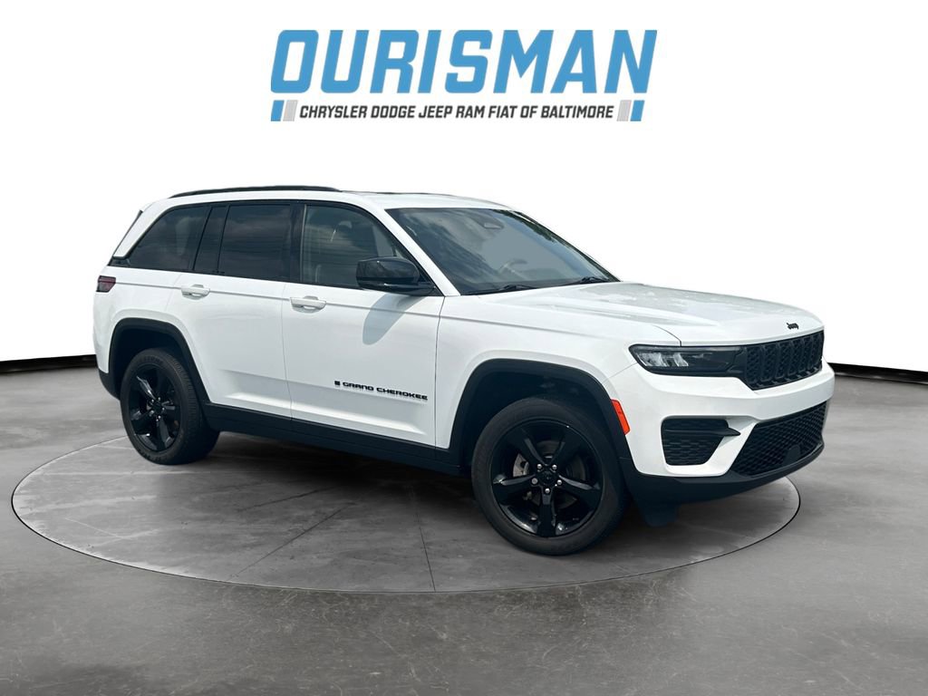 Used 2022 Jeep Grand Cherokee Altitude