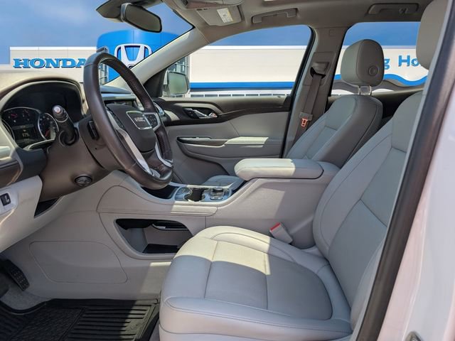 Used 2022 GMC Acadia SLT w/ Preferred Package FWD image 17