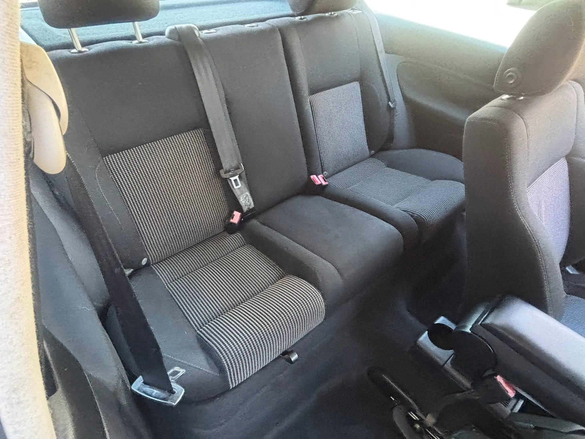Used 2004 Volkswagen GTI 1.8T FWD image 21