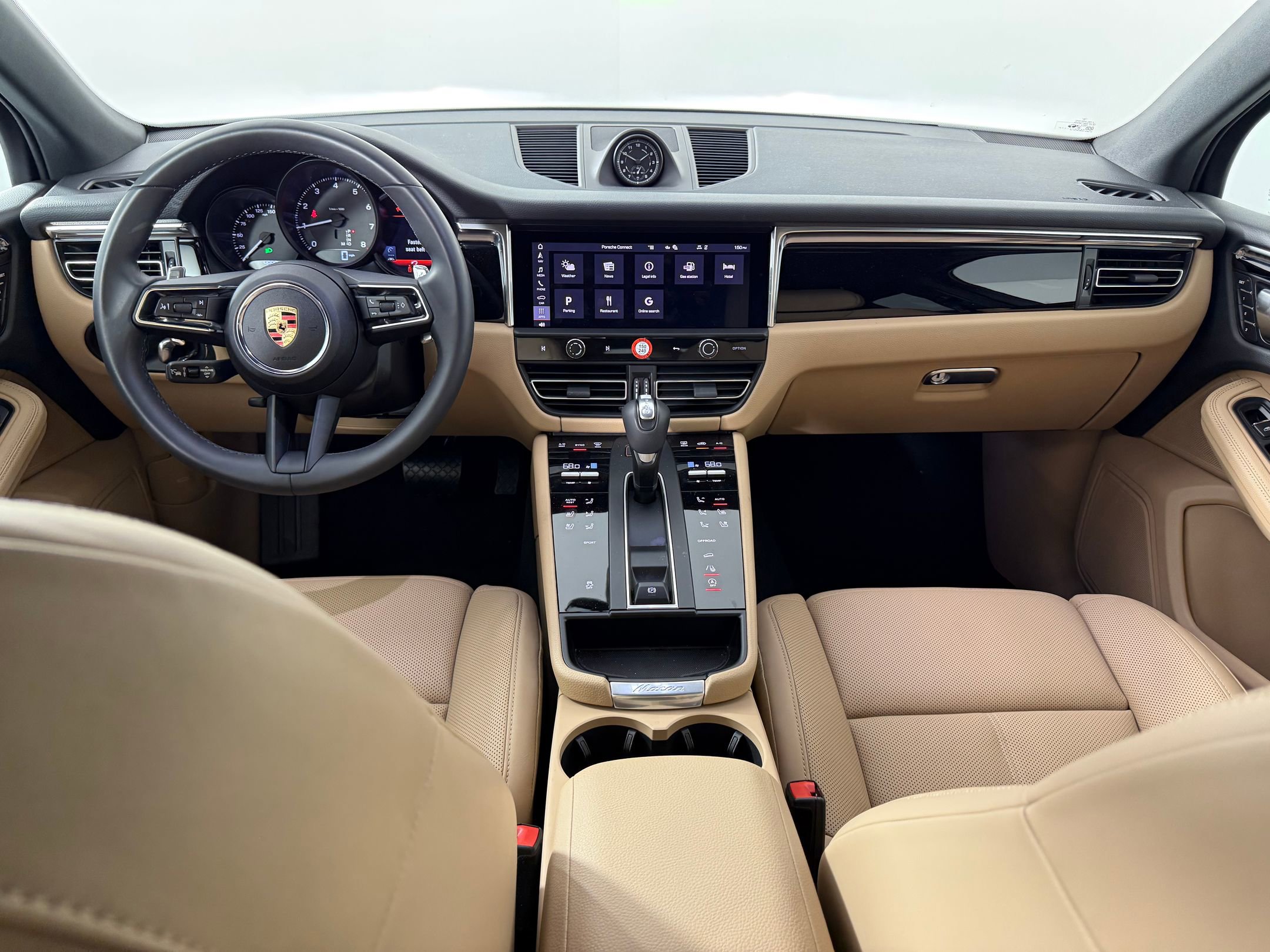 New 2025 Porsche Macan image 16